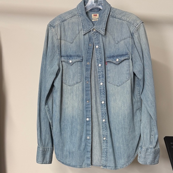 Levi's Other - Levi's Light Blue Denim Western Snap-Front Shirt